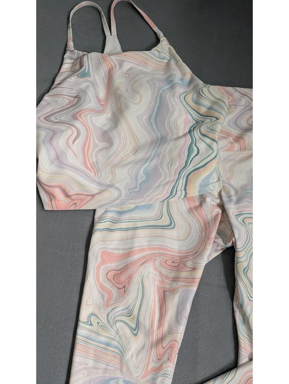 Old Navy Active Powersoft Workout Set Womens XL Multicolor High Rise Ankle - Picture 2 of 9